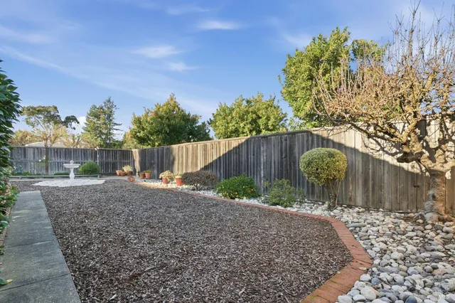 $759,000 | 542 Acadia Drive, Petaluma, CA 94954