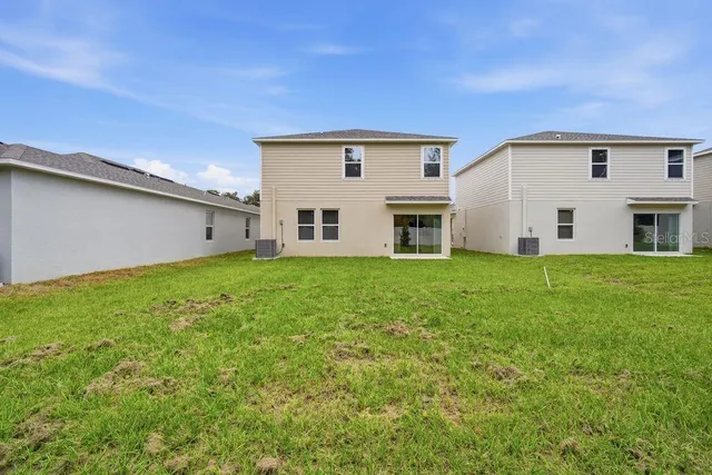 a front view of house with yard