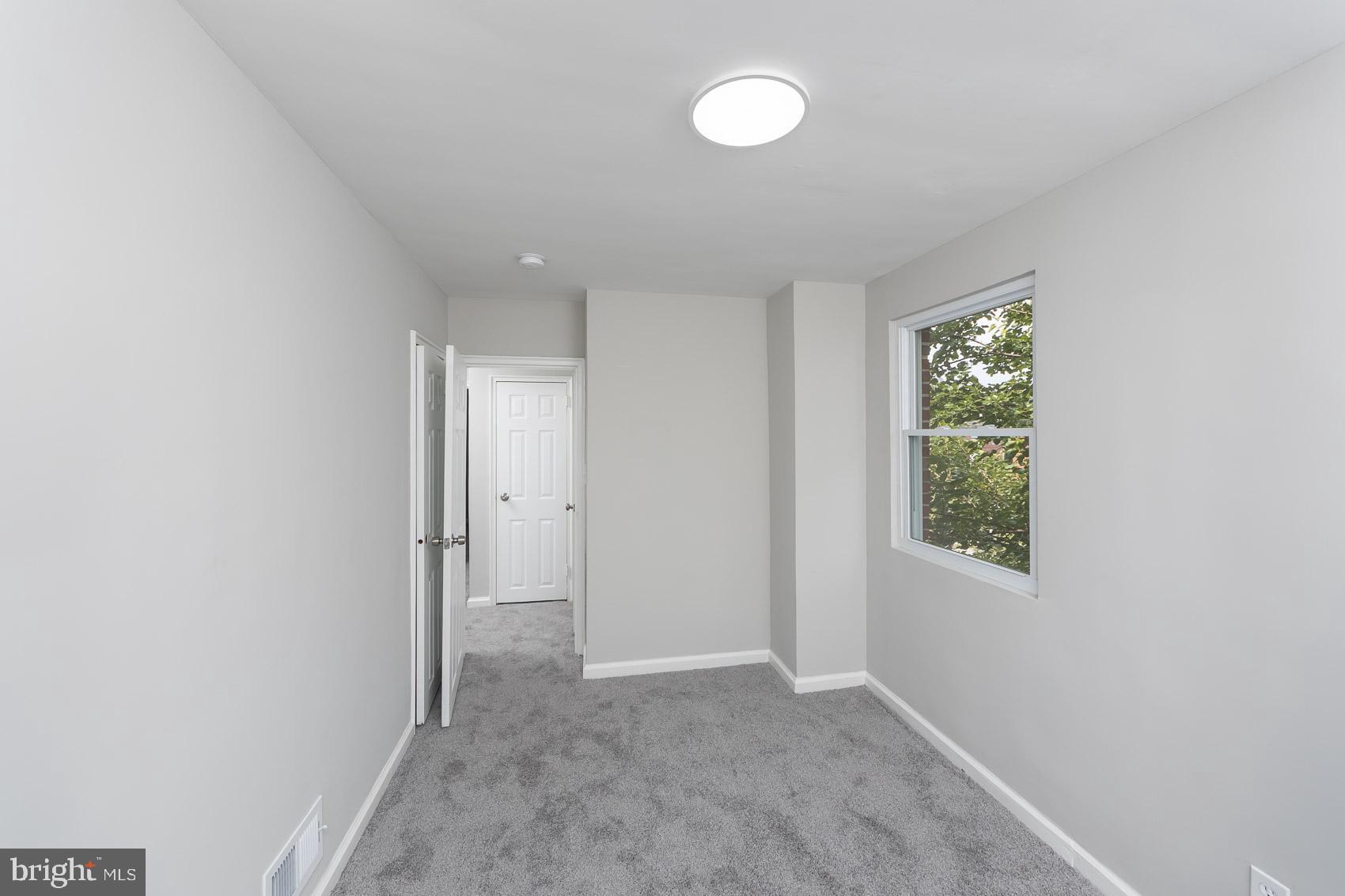 1013 Stamford Road Baltimore, MD 21229 - Photo 27 of 38