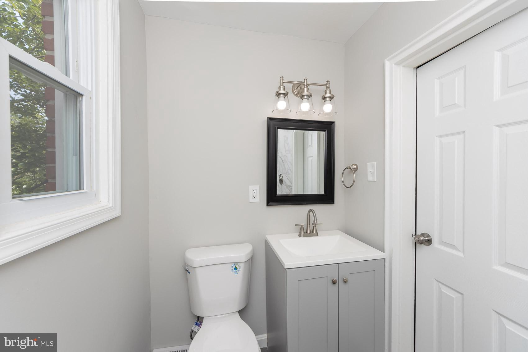 1013 Stamford Road Baltimore, MD 21229 - Photo 30 of 38