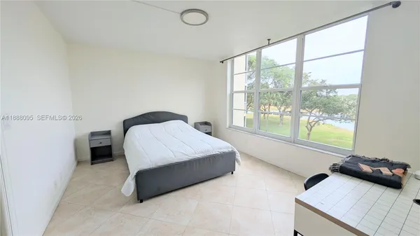 $1,950 | 3090 North Course Drive, Unit 304, Pompano Beach, FL 33069