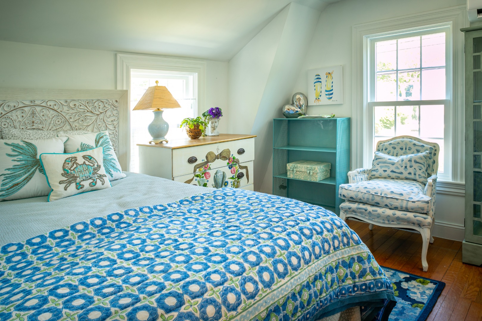 112 Spring Street Vineyard Haven, MA 02568 - Photo 9 of 25 a bedroom with a bed and a table