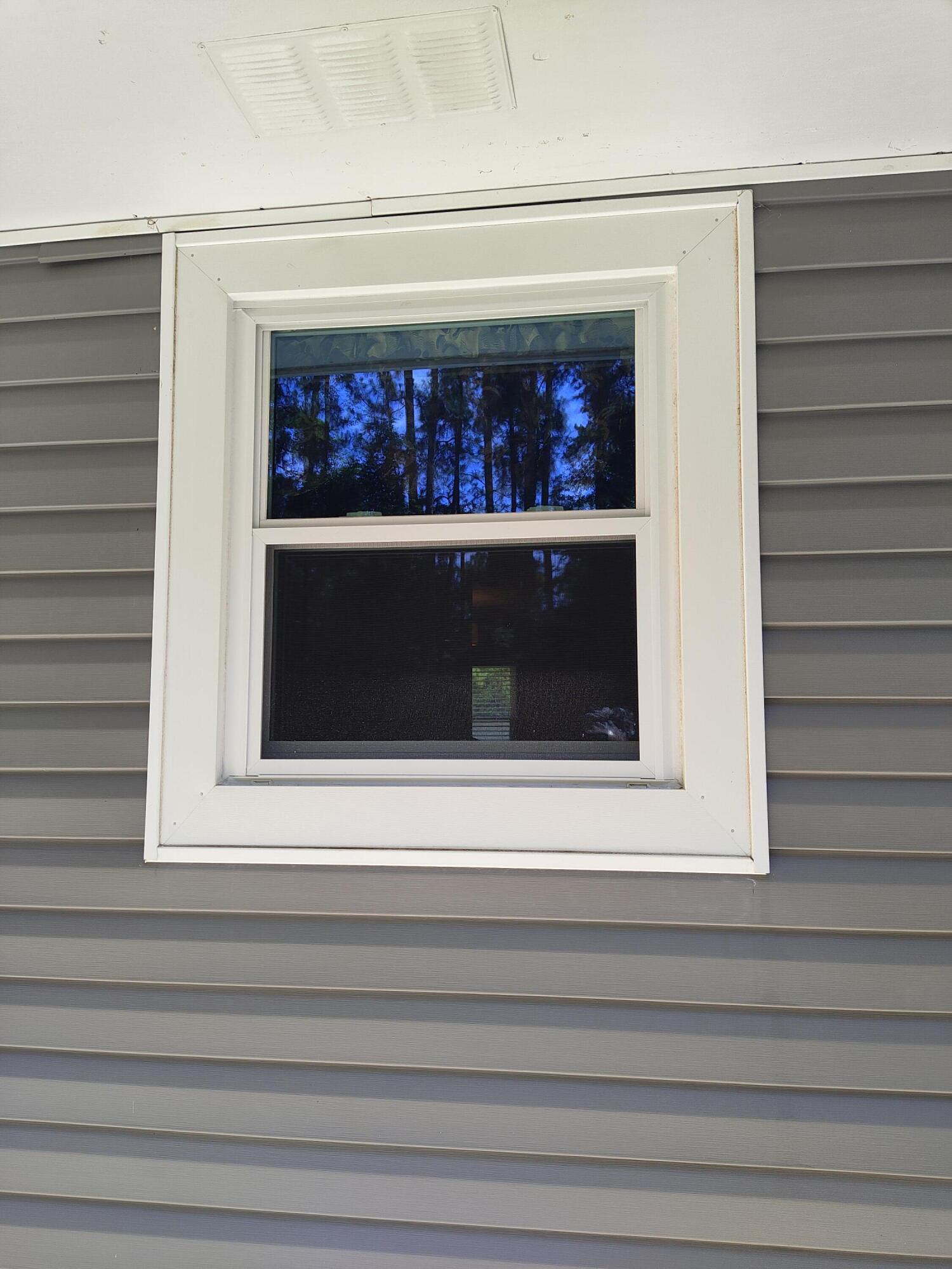 2666 Crosscreek Road Hephzibah, GA 30815 - Photo 11 of 17 Vinyl windows