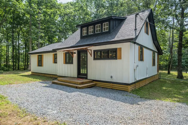 $499,900 | 8036 Keys Branch Road, Nunnelly, TN 37137