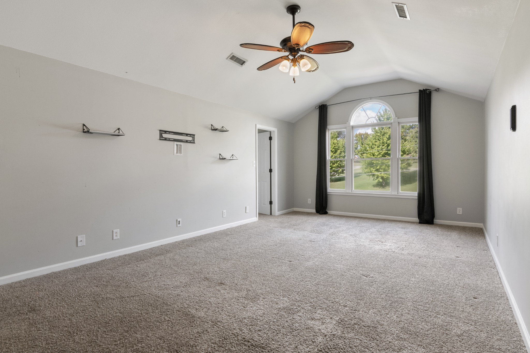 2200 Springlot Road Clarksville, TN 37043 - Photo 13 of 28