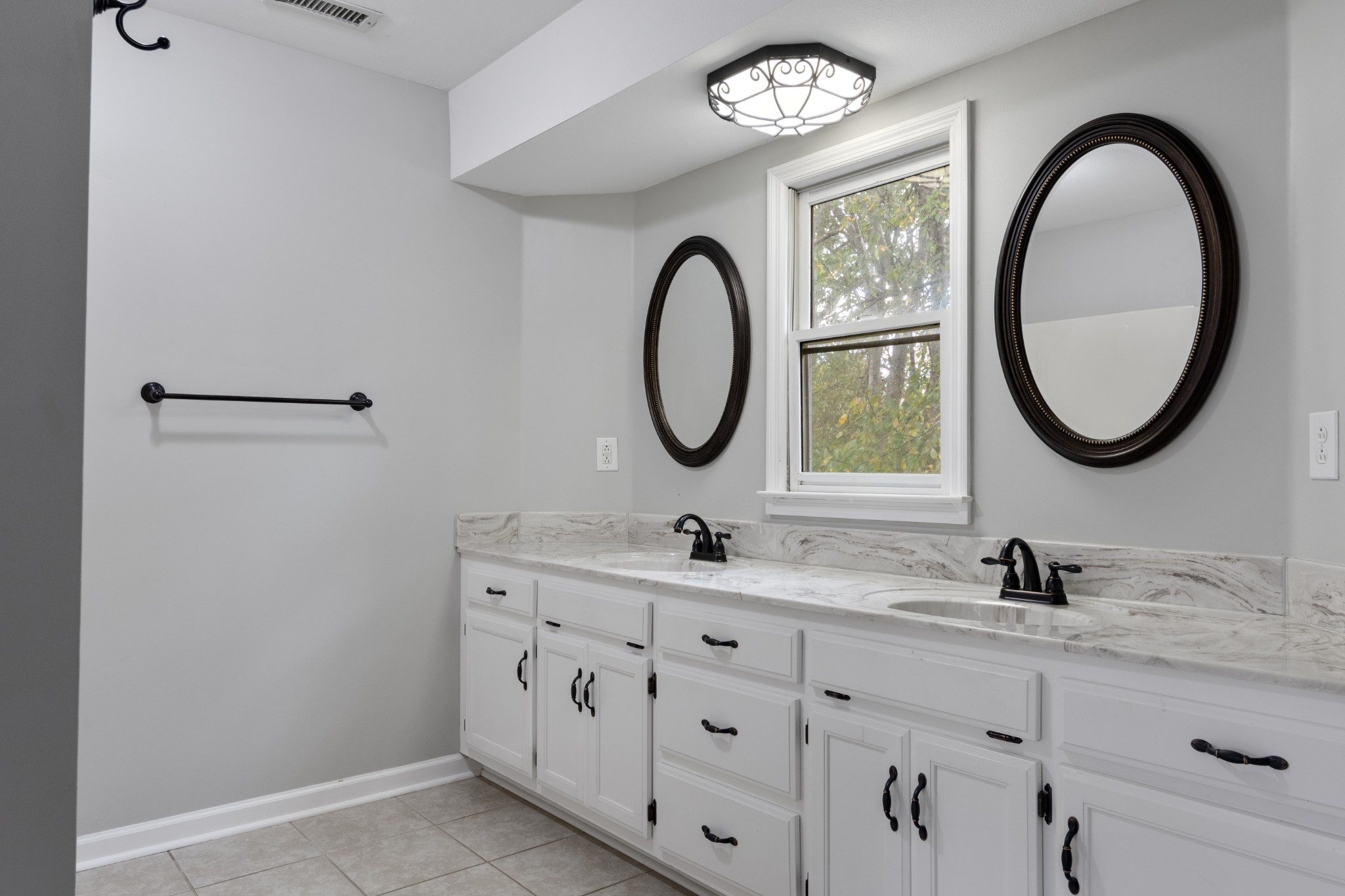 2200 Springlot Road Clarksville, TN 37043 - Photo 16 of 28