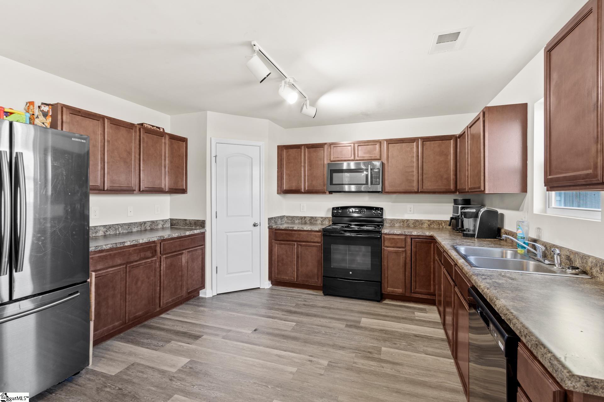 43 Jones Creek Circle Greer, SC 29650 - Photo 32 of 40