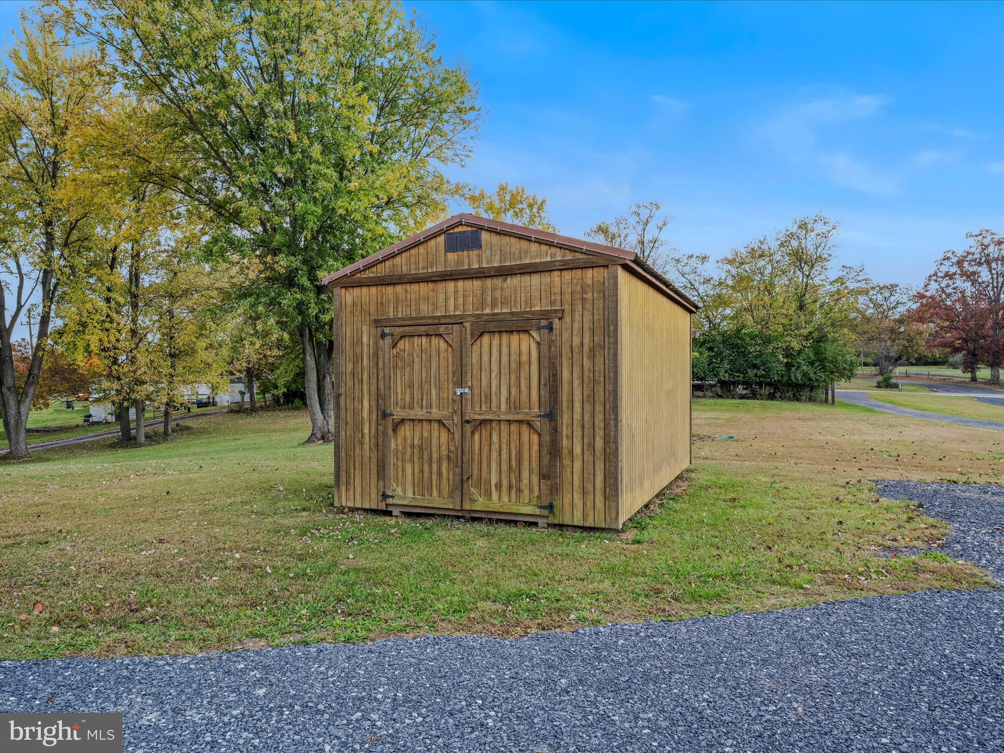 2285 Paynes Ford Road Martinsburg, WV 25405 - Photo 24 of 36 Shed