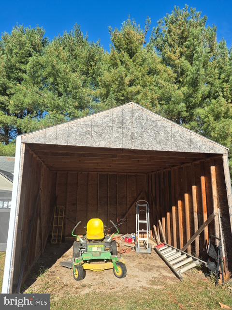 2285 Paynes Ford Road Martinsburg, WV 25405 - Photo 36 of 36 More room for your 'stuff'.