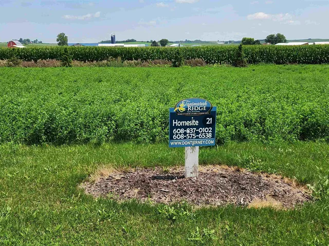 $99,000 | 855 Capitol Drive, Dane, WI 53529