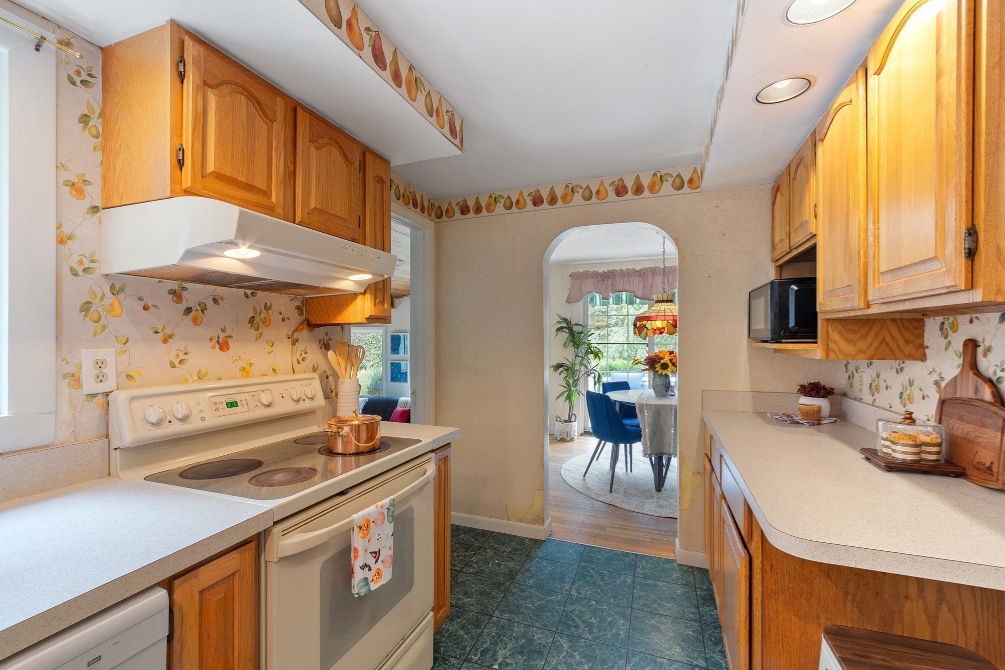 74 Davidson Road Boxborough, MA 01719 - Photo 11 of 37 Gallery Image 11