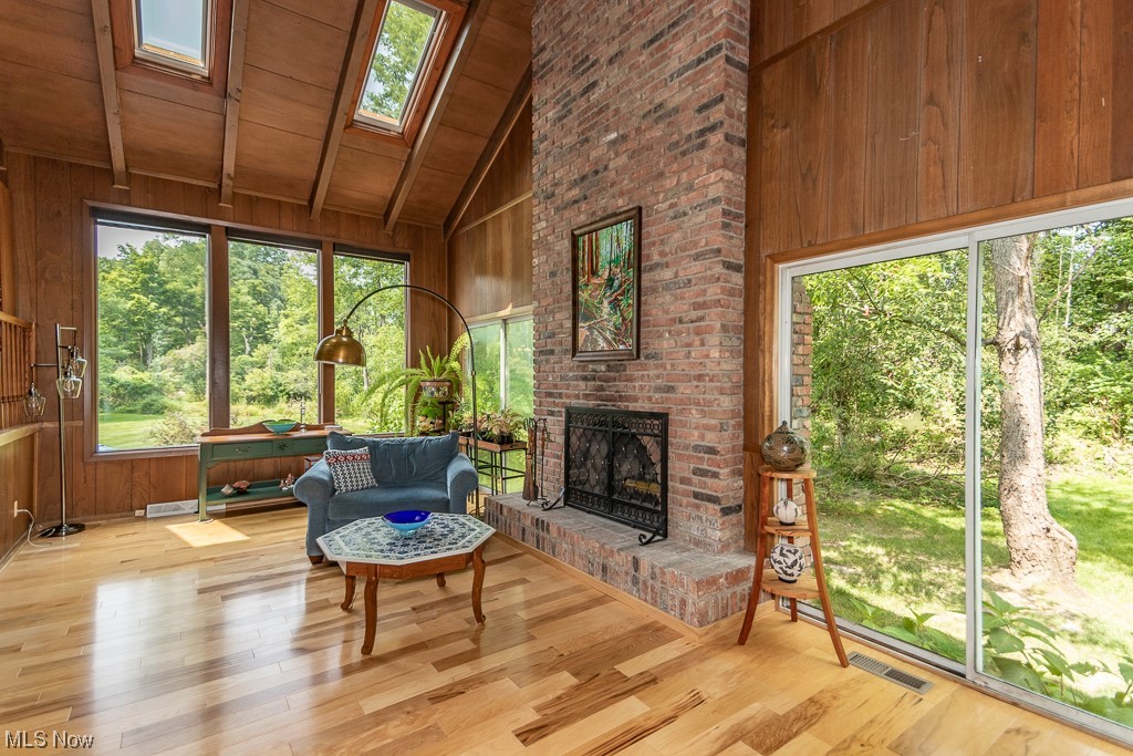 2976 Edgewood Road Cleveland, OH 44124 - Photo 4 of 35 Gallery Image 4