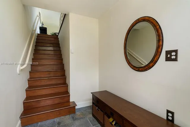 $1,465,000 | 95 Coco Plum Drive, Unit 1A, Marathon, FL 33050