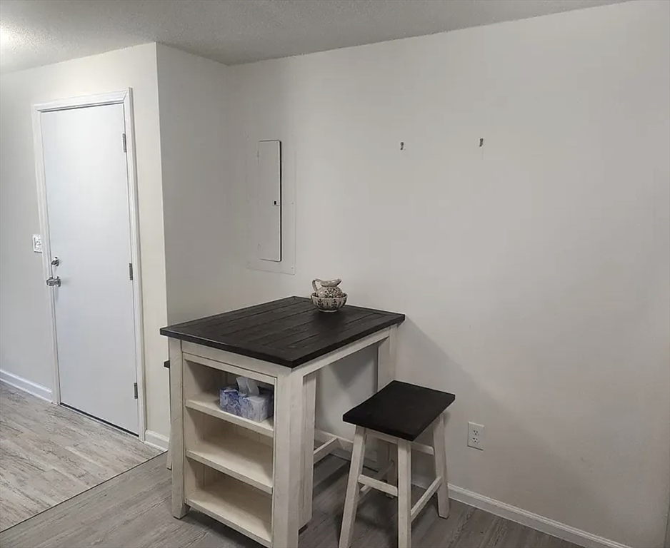 20 Abbey Road, Unit 202 Leominster, MA 01453 - Photo 8 of 9