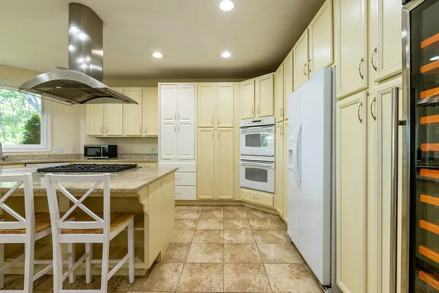 $949,000 | 794 Pleasant Point Road, Cushing, ME 04563