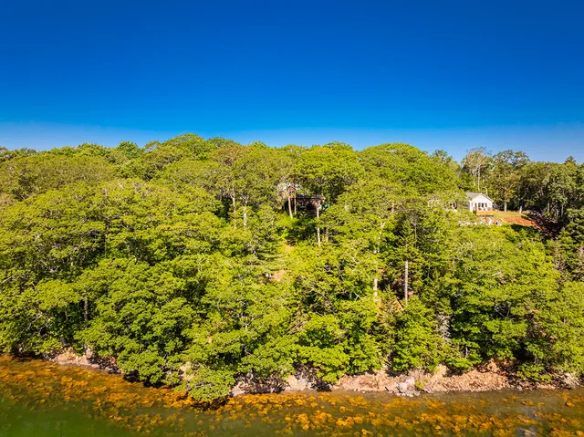 $949,000 | 794 Pleasant Point Road, Cushing, ME 04563