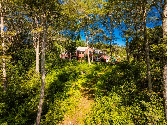 $949,000 | 794 Pleasant Point Road, Cushing, ME 04563