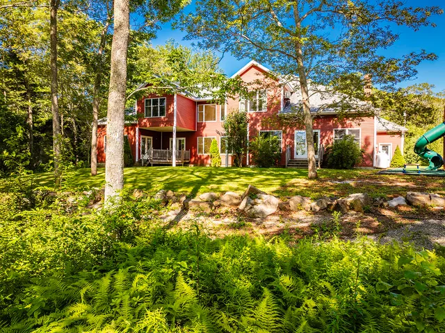 $949,000 | 794 Pleasant Point Road, Cushing, ME 04563