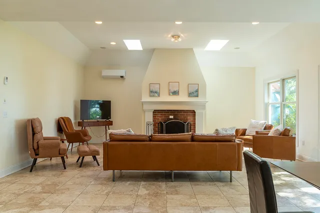 $949,000 | 794 Pleasant Point Road, Cushing, ME 04563