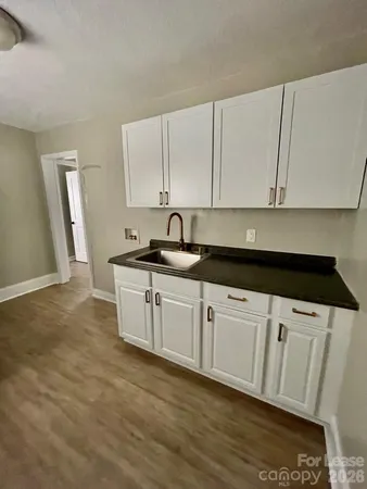 $1,025 | 1314 North McDowell Street, Charlotte, NC 28205