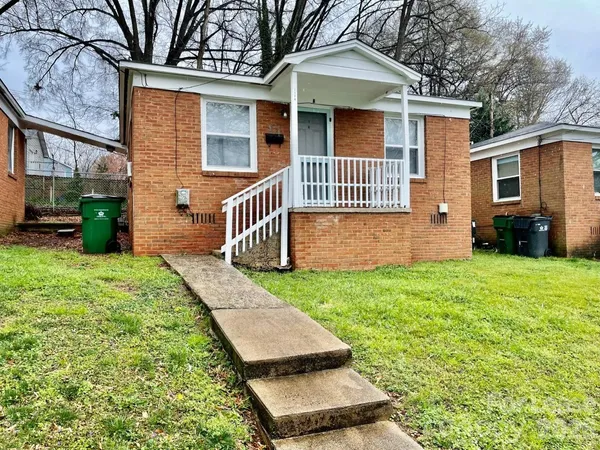 $1,025 | 1314 North McDowell Street, Charlotte, NC 28205