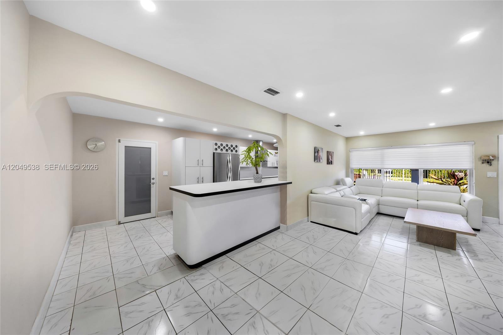 490 West 33rd Place Hialeah, FL 33012 - Photo 7 of 25