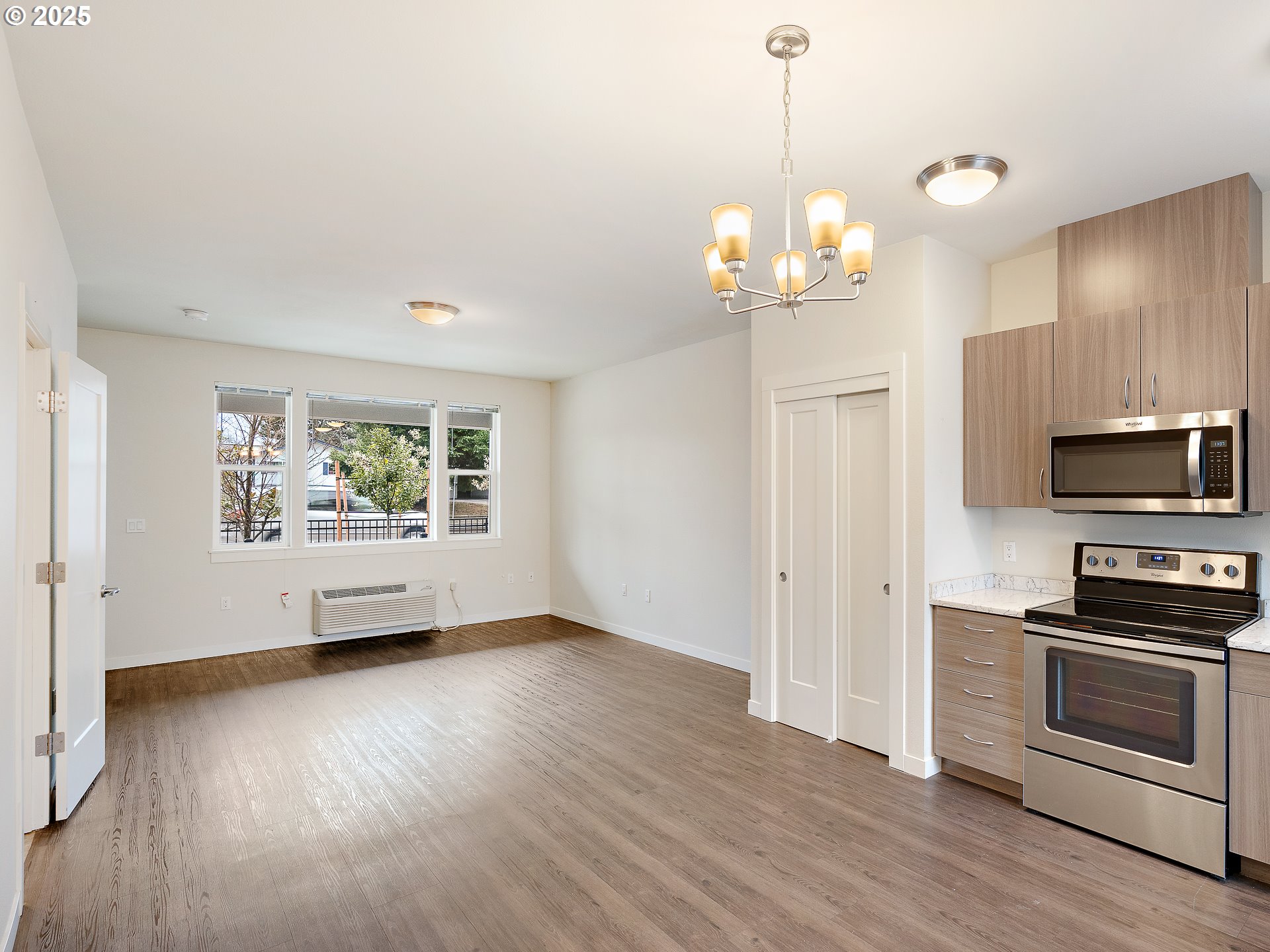 10829 East Burnside Street Portland, OR 97216 - Photo 20 of 23