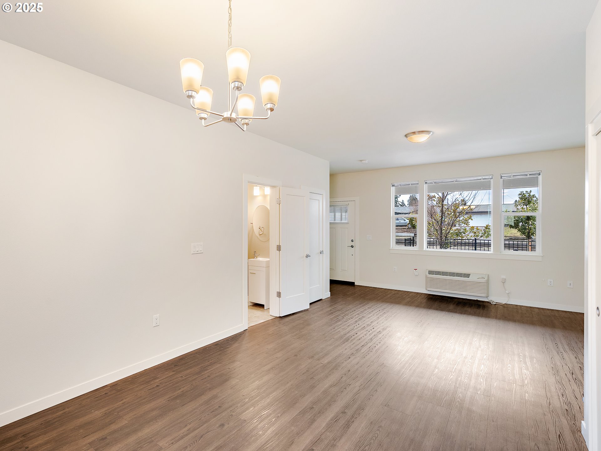 10829 East Burnside Street Portland, OR 97216 - Photo 21 of 23