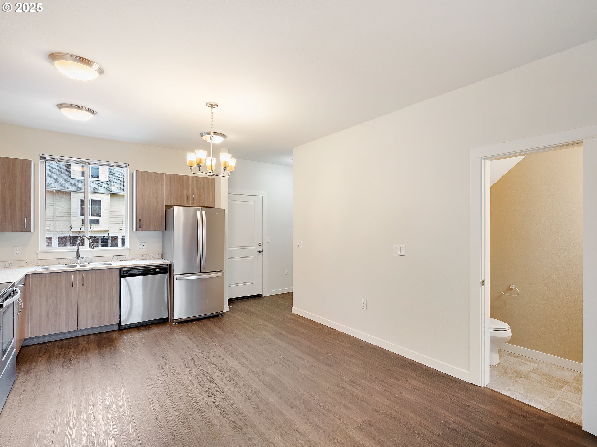 10829 East Burnside Street Portland, OR 97216 - Photo 22 of 23