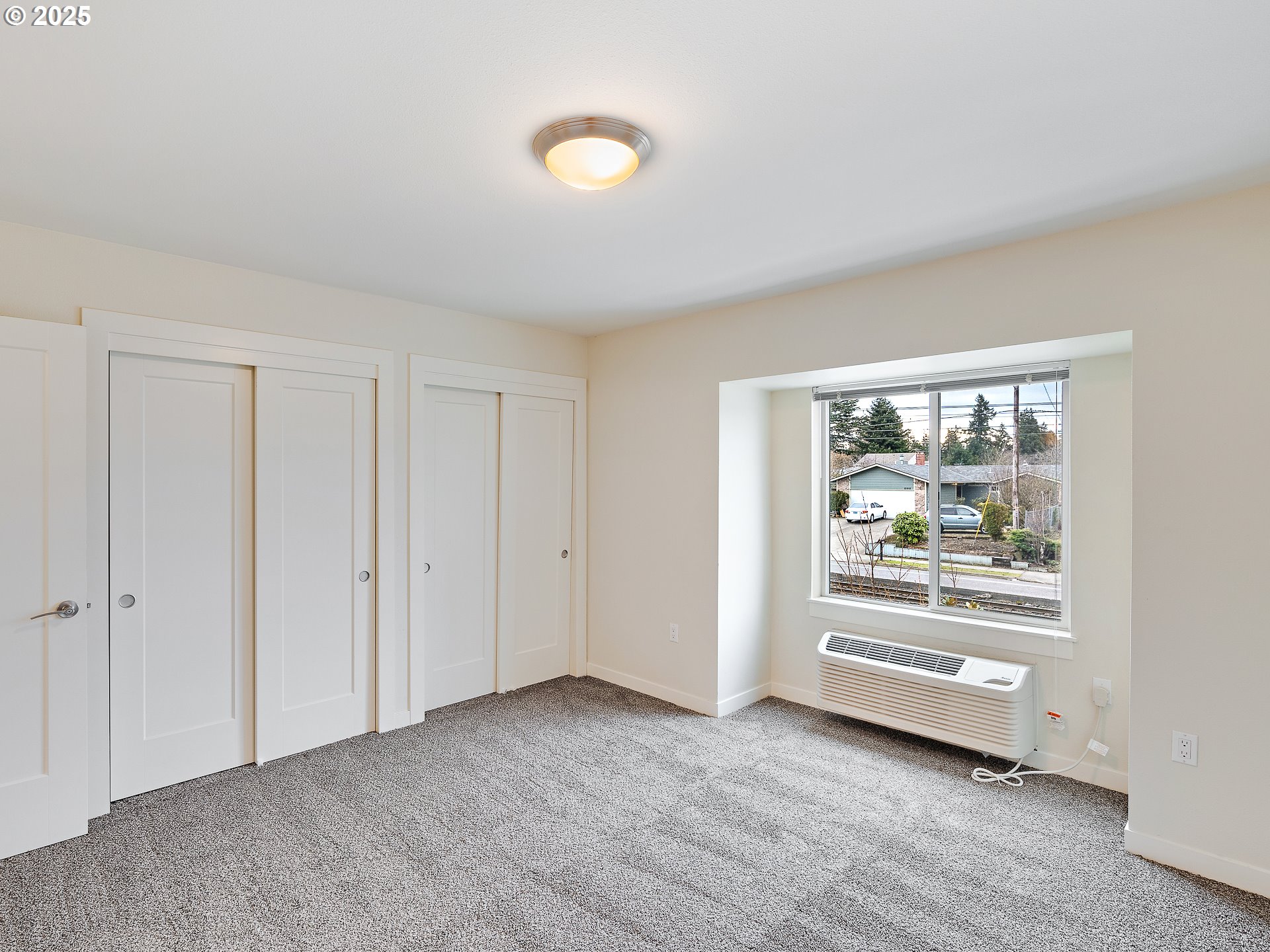 10829 East Burnside Street Portland, OR 97216 - Photo 9 of 23