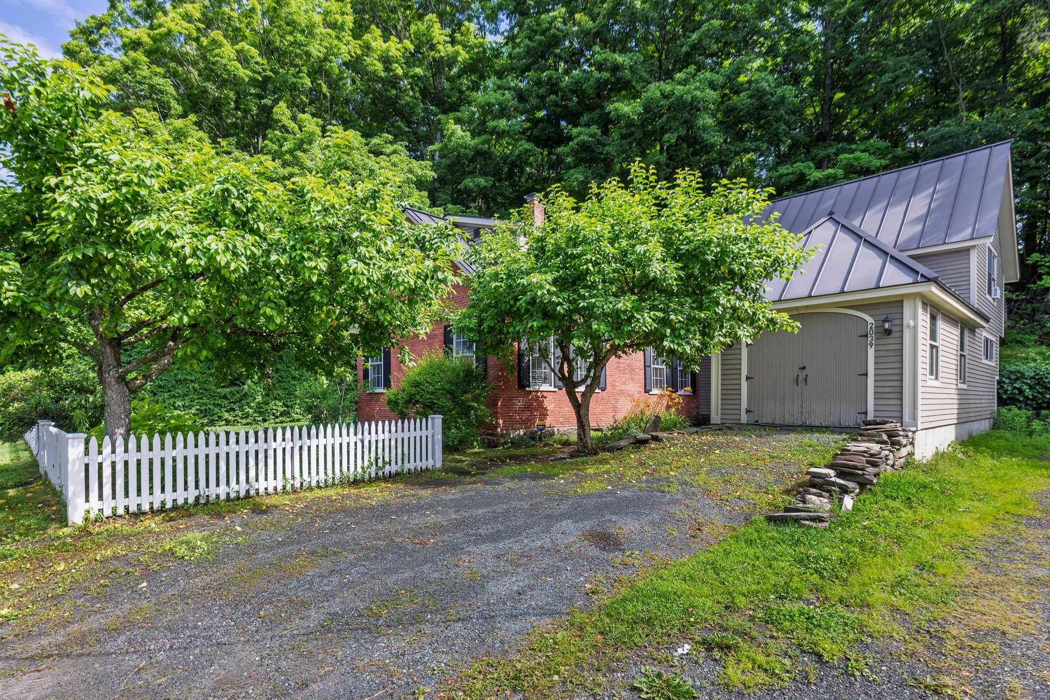 2039 Quechee Main Street Hartford, VT 05059 - Photo 29 of 32