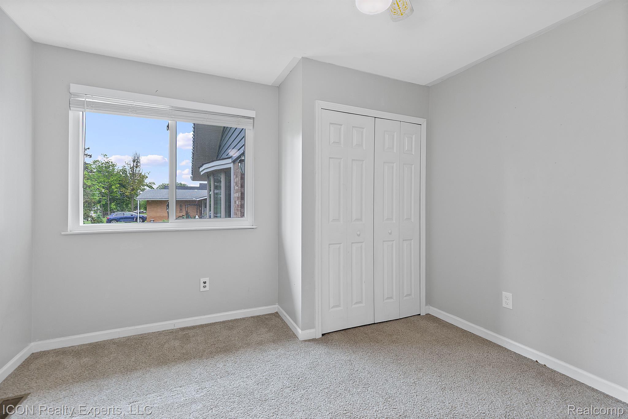 1533 Walton Blvd. Rochester, MI 48309 - Photo 19 of 30