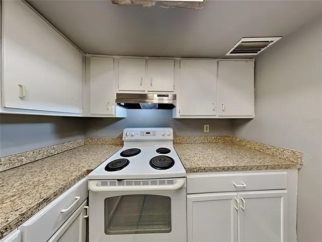 $1,250 | 476 Banyon Tree Circle, Unit 102, Maitland, FL 32751