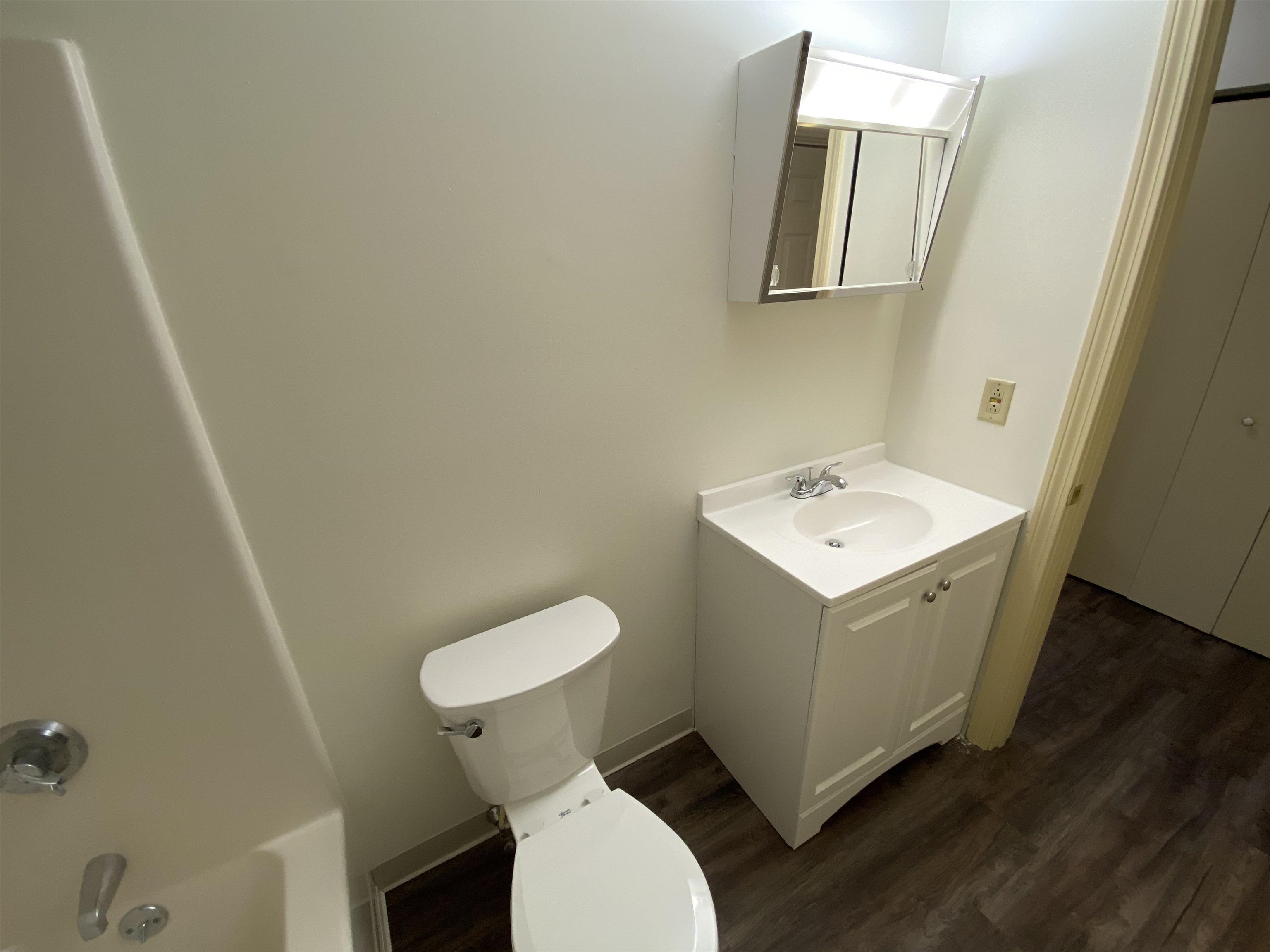 30 Hanover Street, Unit 301 Manchester, NH 03101 - Photo 28 of 39