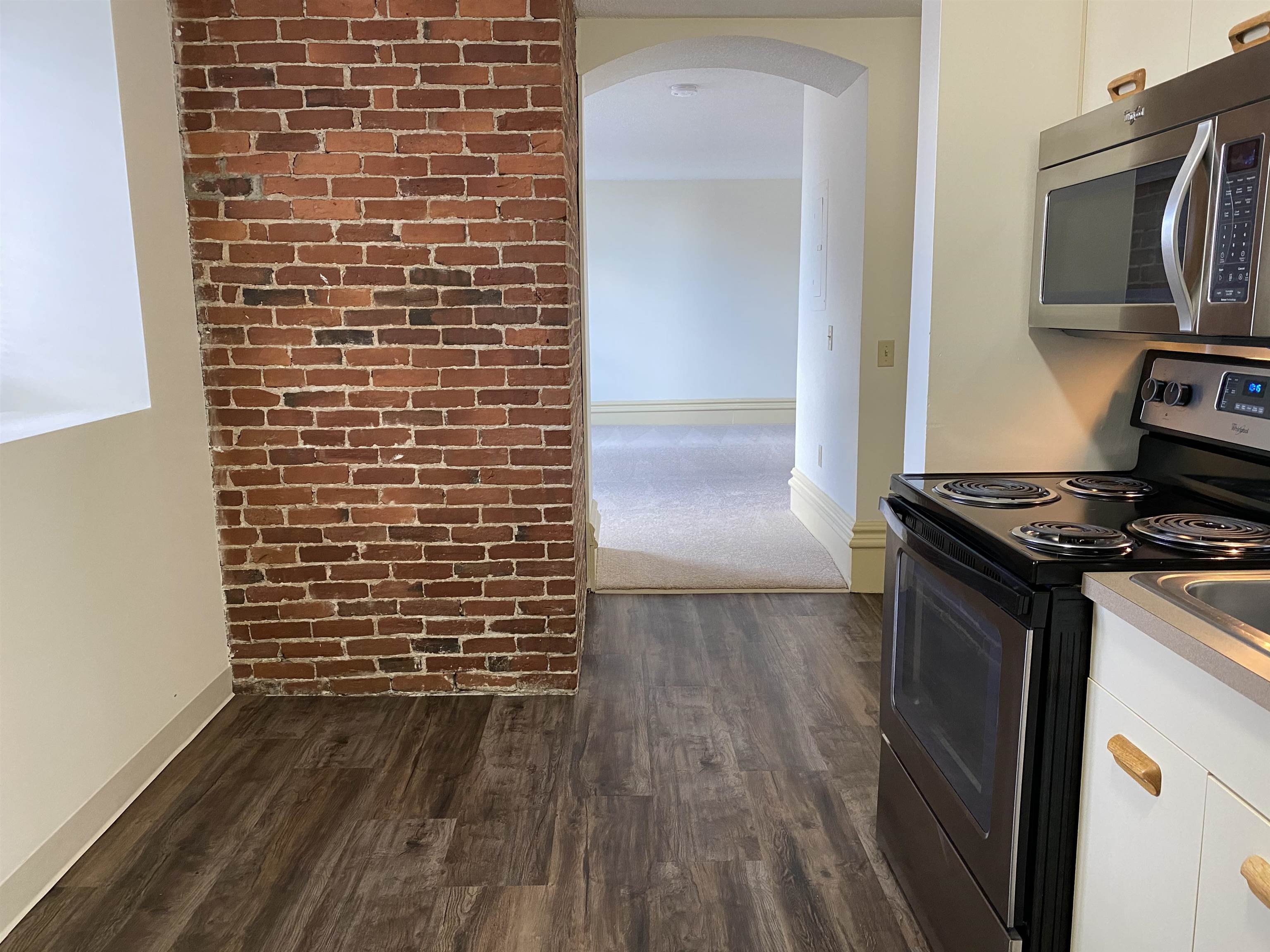 30 Hanover Street, Unit 301 Manchester, NH 03101 - Photo 9 of 39