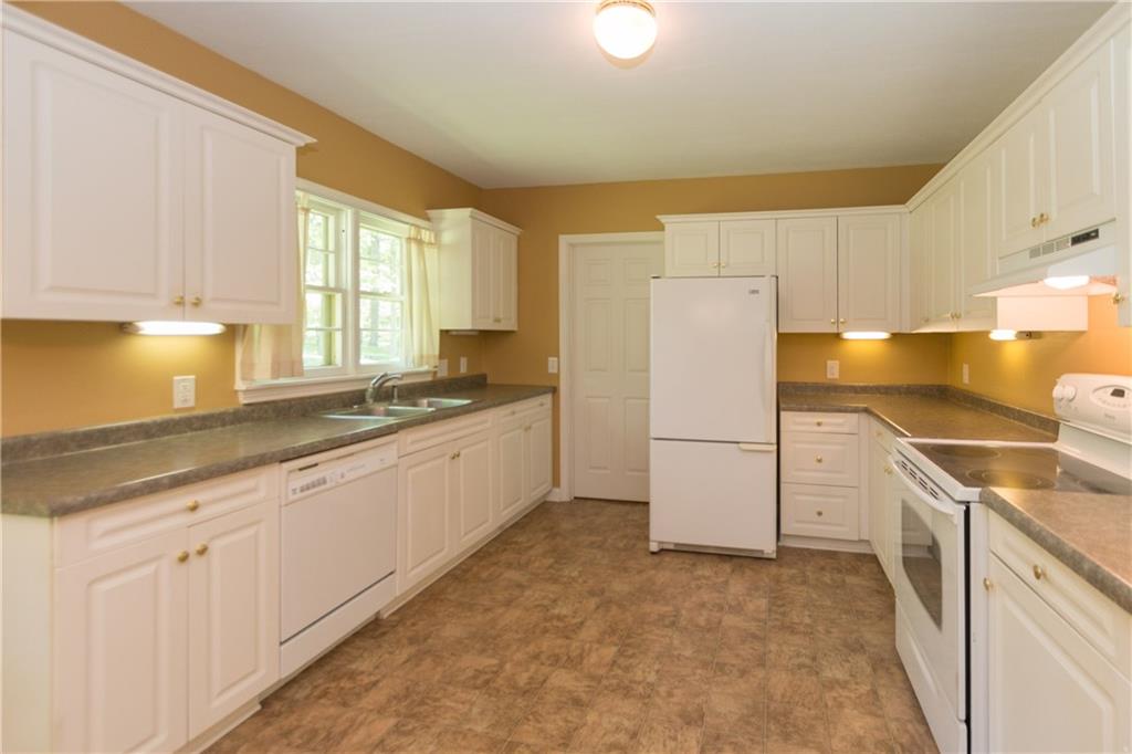 3349 Pinecrest Road Indianapolis, IN 46234 - Photo 8 of 24 Gallery Image 8