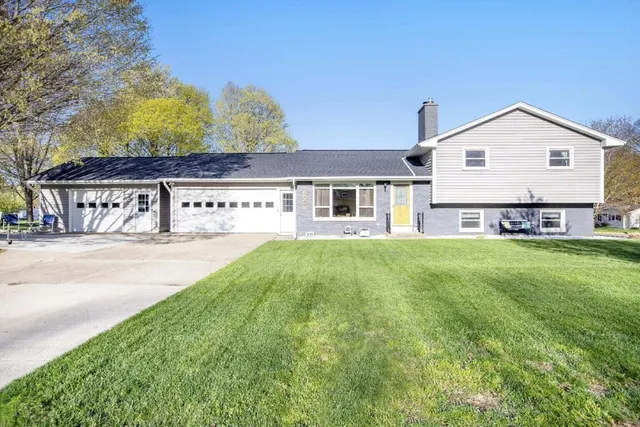 $299,500 | 802 Kay Street, Otsego, MI 49078