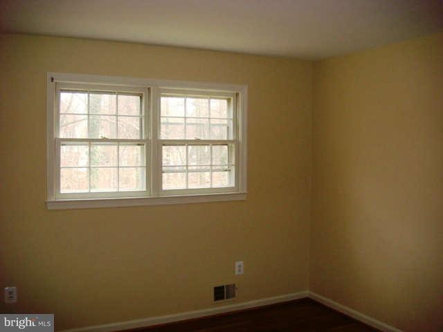 8205 Langbrook Road Springfield, VA 22152 - Photo 17 of 20 Bedroom
