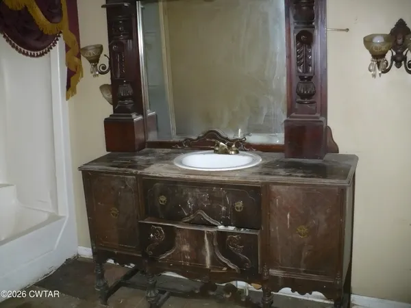 $74,950 | 917 Sharon Highway, Sharon, TN 38255