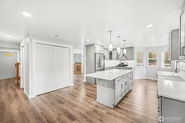 $725,000 | 21016 68th St Court East, Bonney Lake, WA 98391