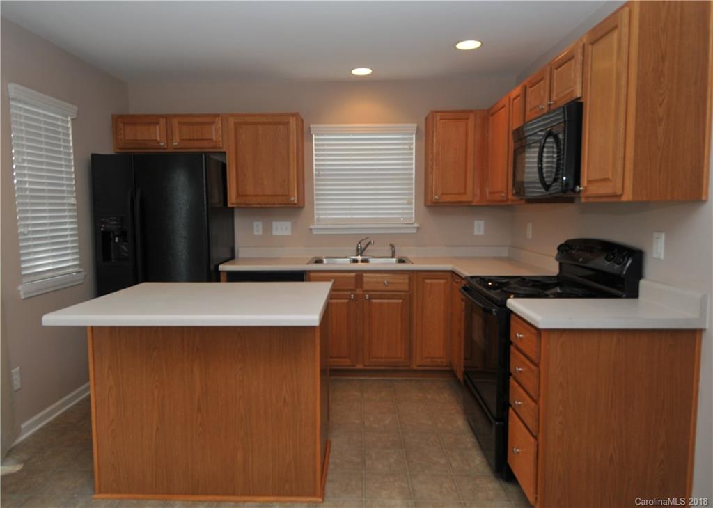 3325 Wymering Road Charlotte, NC 28213 - Photo 7 of 19