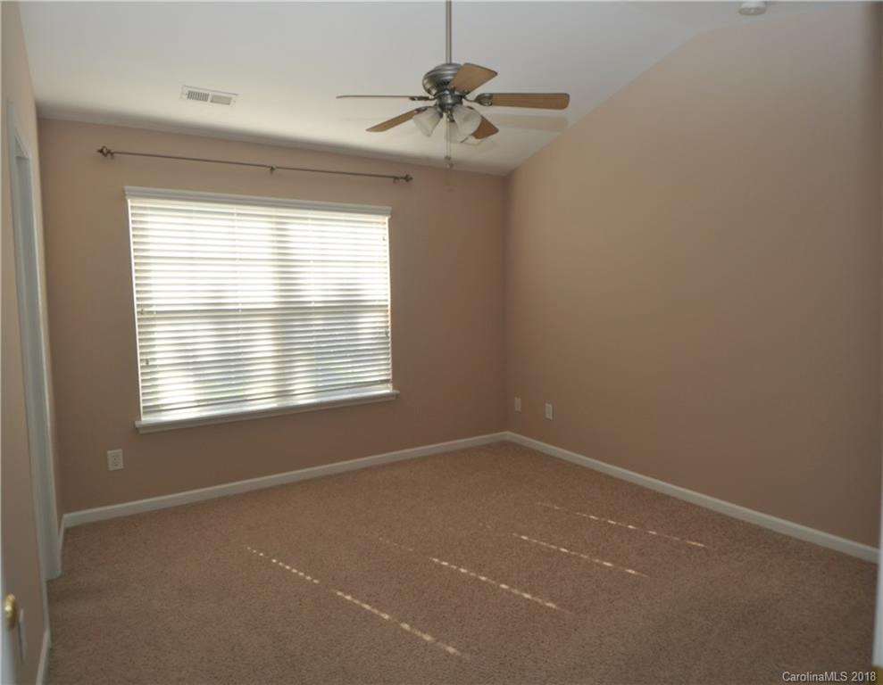 3325 Wymering Road Charlotte, NC 28213 - Photo 10 of 19