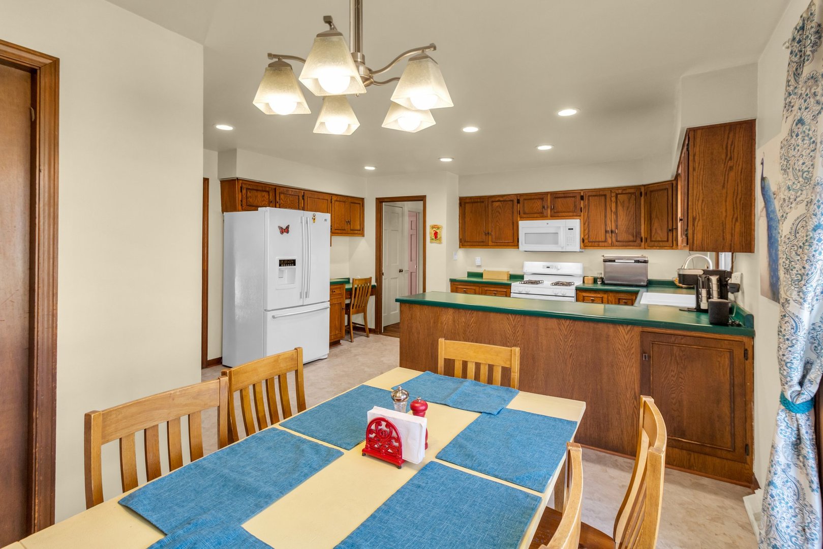 1105 South Raven Road Shorewood, IL 60404 - Photo 15 of 41 Gallery Image 15