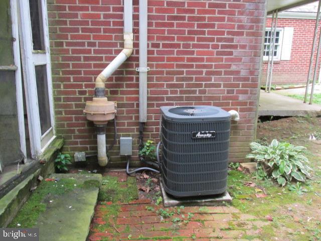 26 Upper Ferry Road Trenton, NJ 08628 - Photo 4 of 25