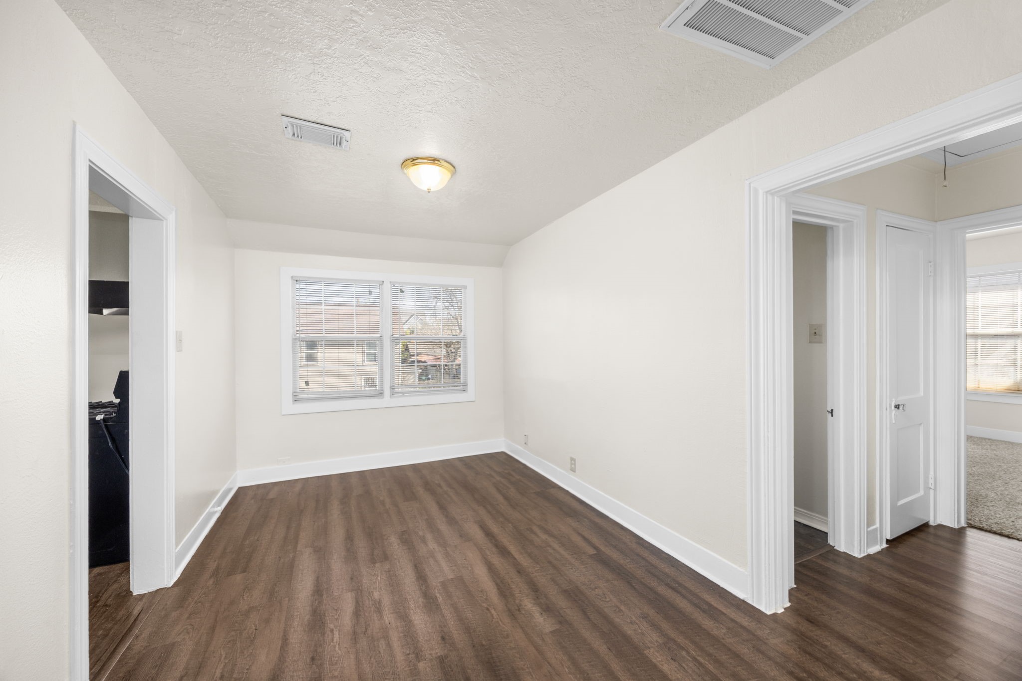 1501 Godwin Street, Unit 2 Houston, TX 77023 - Photo 9 of 20 Gallery Image 9