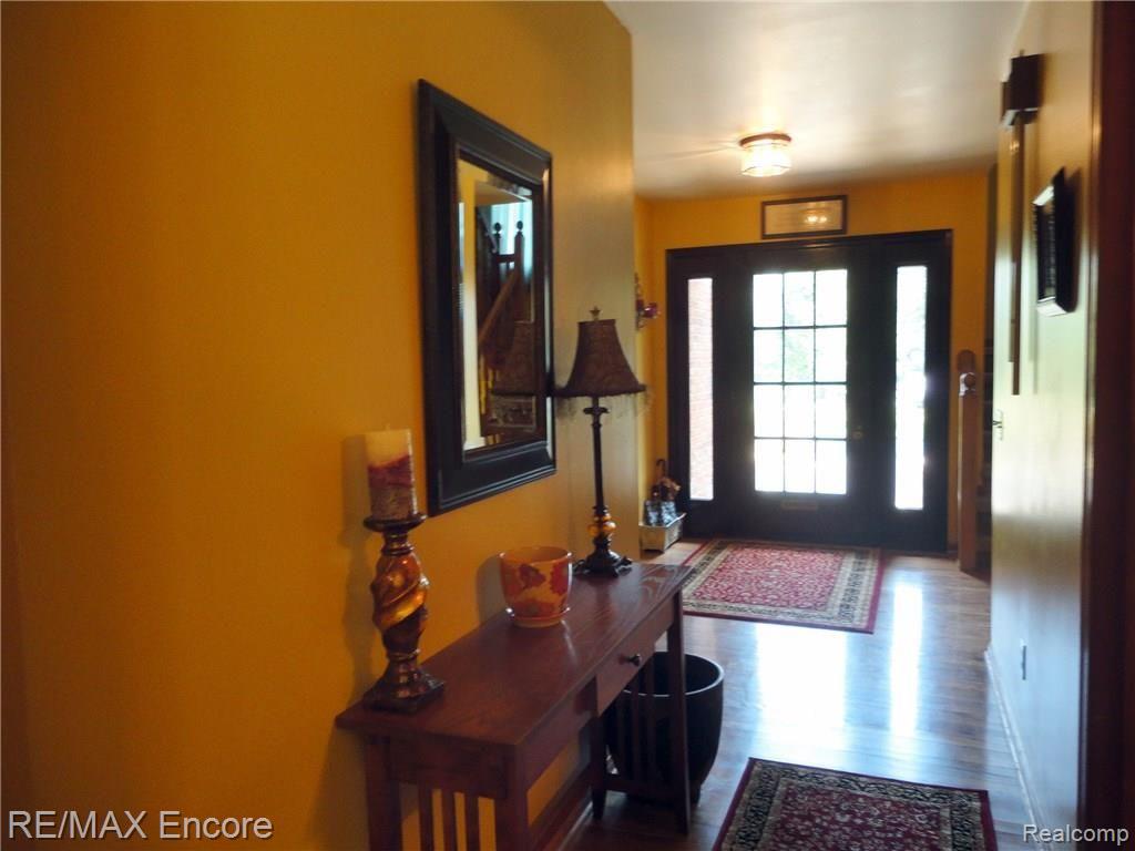 Entry hall.jpg