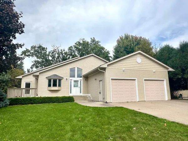 $425,000 | 732 Hi Park Avenue, Red Wing, MN 55066
