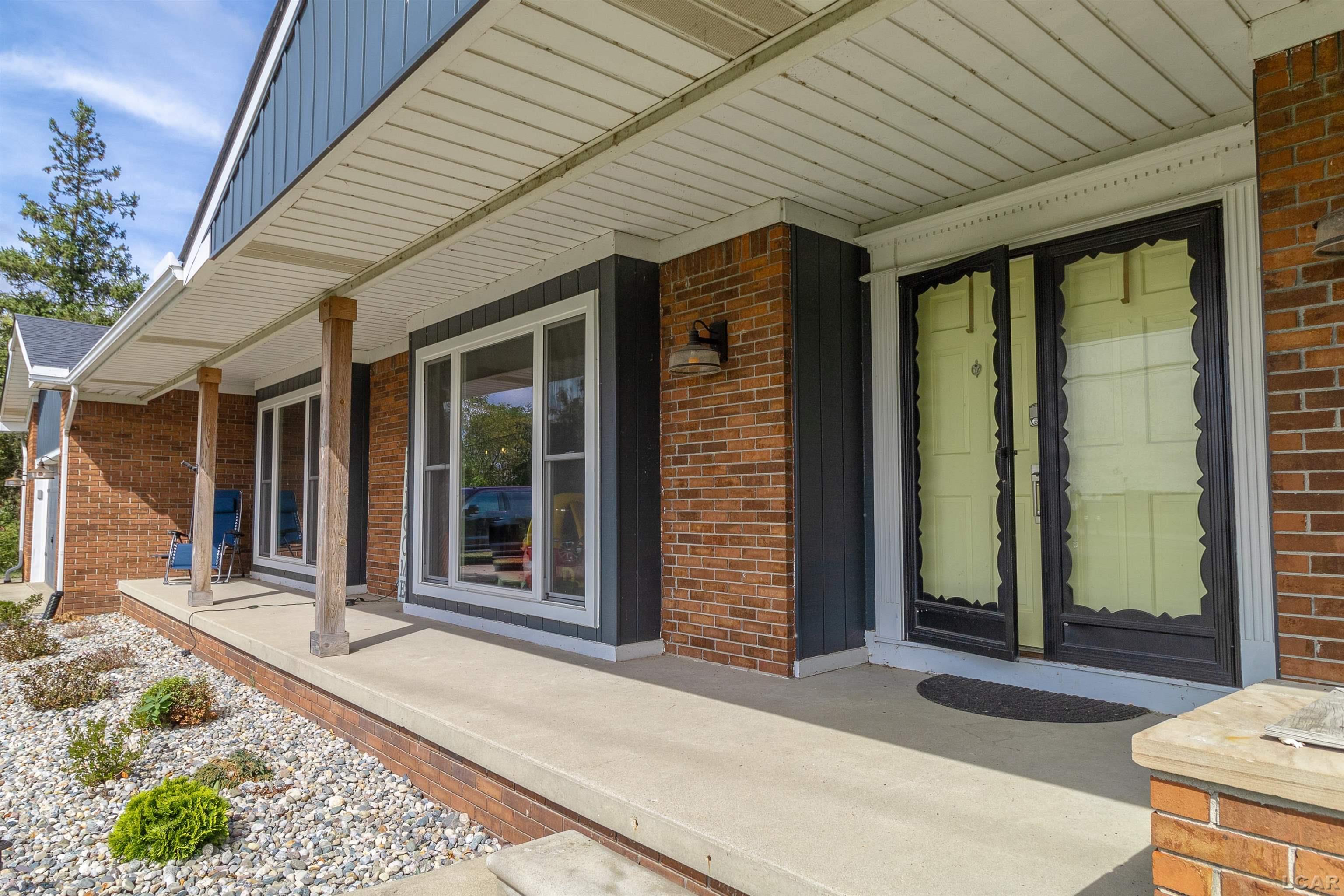 4118 South Custer Road Monroe, MI 48161 - Photo 5 of 59 50160446-236d8af6-d362-4b2c-a955-f76e20a01659.JPG