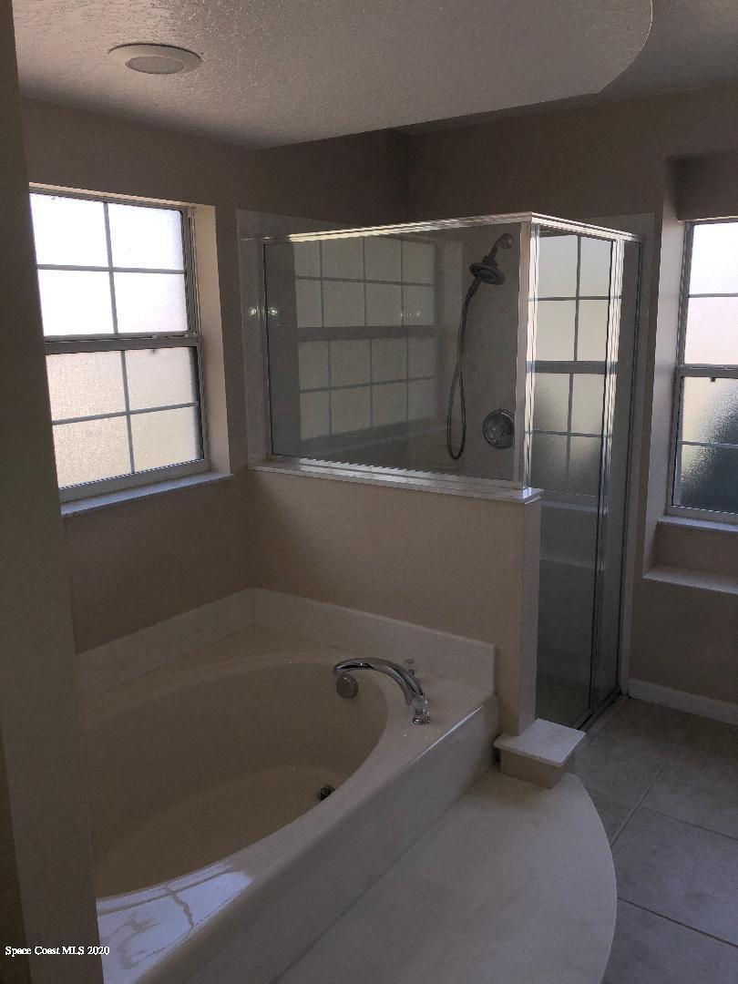 416 Freeman Road Northwest, Unit 13 Palm Bay, FL 32907 - Photo 14 of 18 416freemanmasterbathtubandshower2
