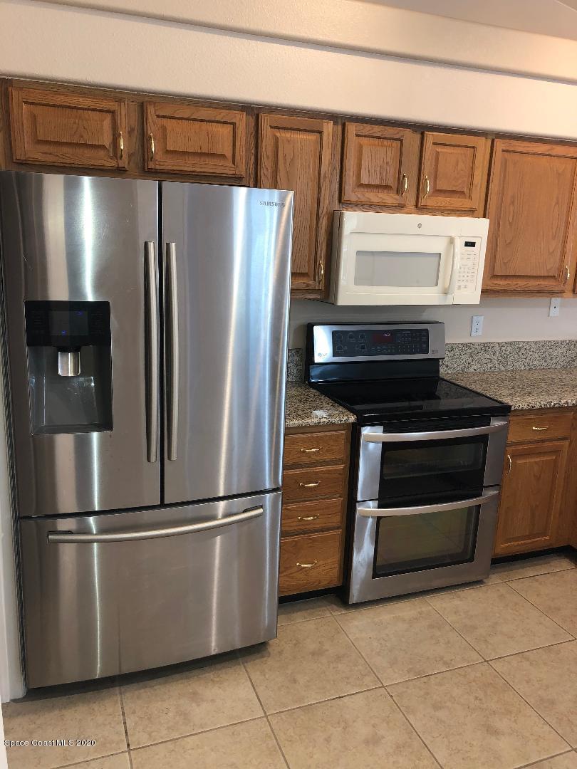 416 Freeman Road Northwest, Unit 13 Palm Bay, FL 32907 - Photo 8 of 18 416freemankitchen2